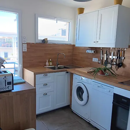 Apartment 3 Pieces Vue - Clim - 5 Min De La A Pied *